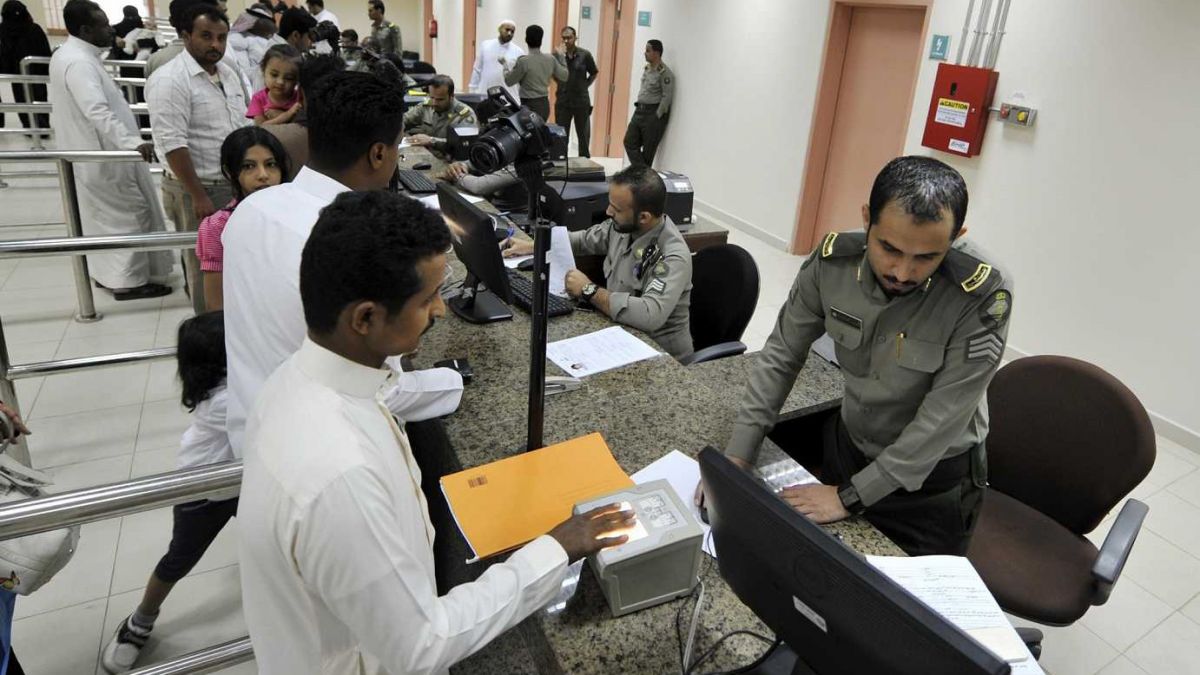 طريقة سداد رسوم المرافقين في السعودية والفئات المستثناة