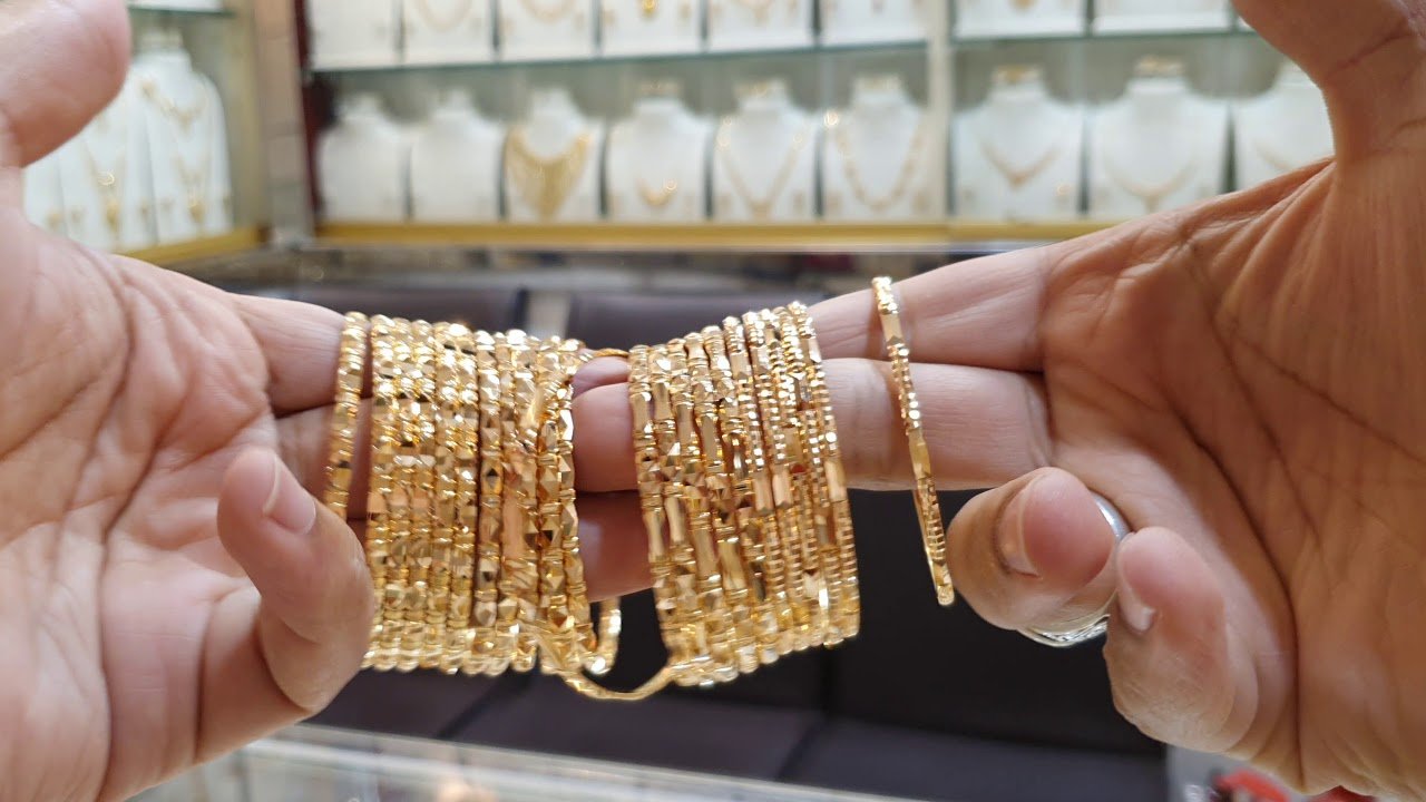 أسعار الذهب في السعودية تسجل انخفاضا مع توقعات بالارتفاع