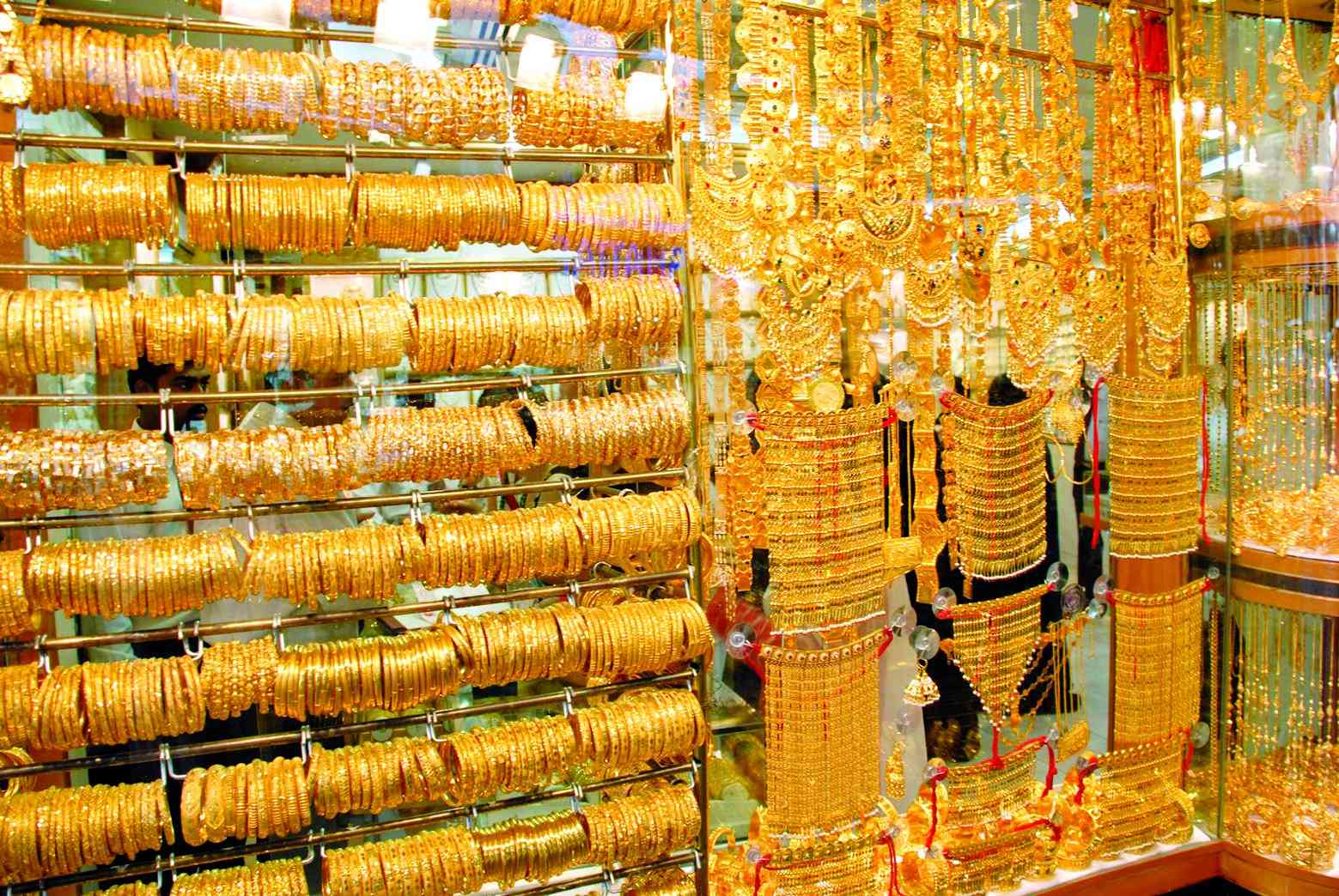 أسعار الذهب في السعودية وعالميا تصعد بسبب فيروس كورونا
