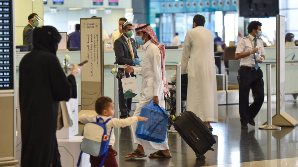 البحرين للسعوديين دخول شروط السفر