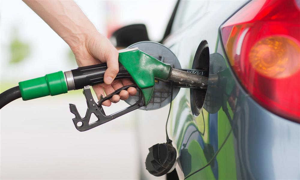 لتبقى تكشف عن نصائح هامة للحفاظ على الوقود أثناء استخدام السيارة