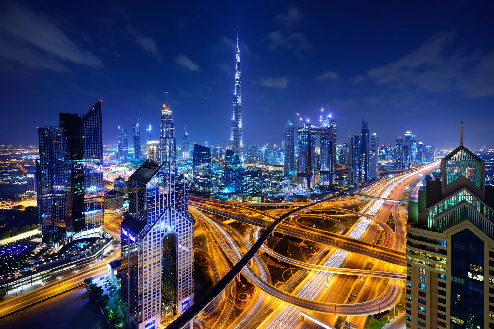 الإمارات تكشف عن مواعيد العمل في شهر رمضان 1444