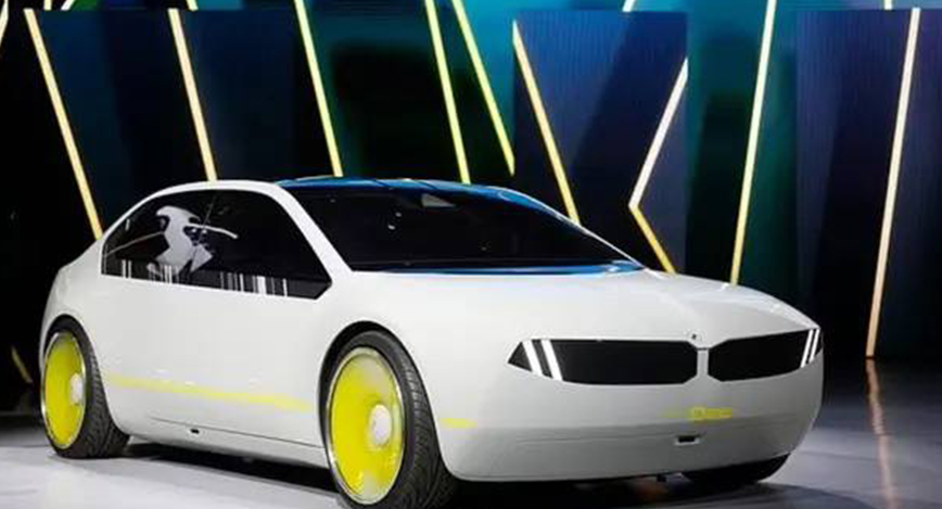 بي إم دبليو تبتكر سيارة ذكية يتغير لونها بدون طلاء