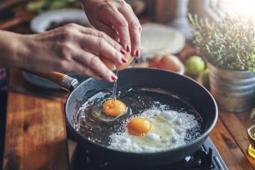 حقيقة تسبب البيض في رفع نسبة الكوليسترول